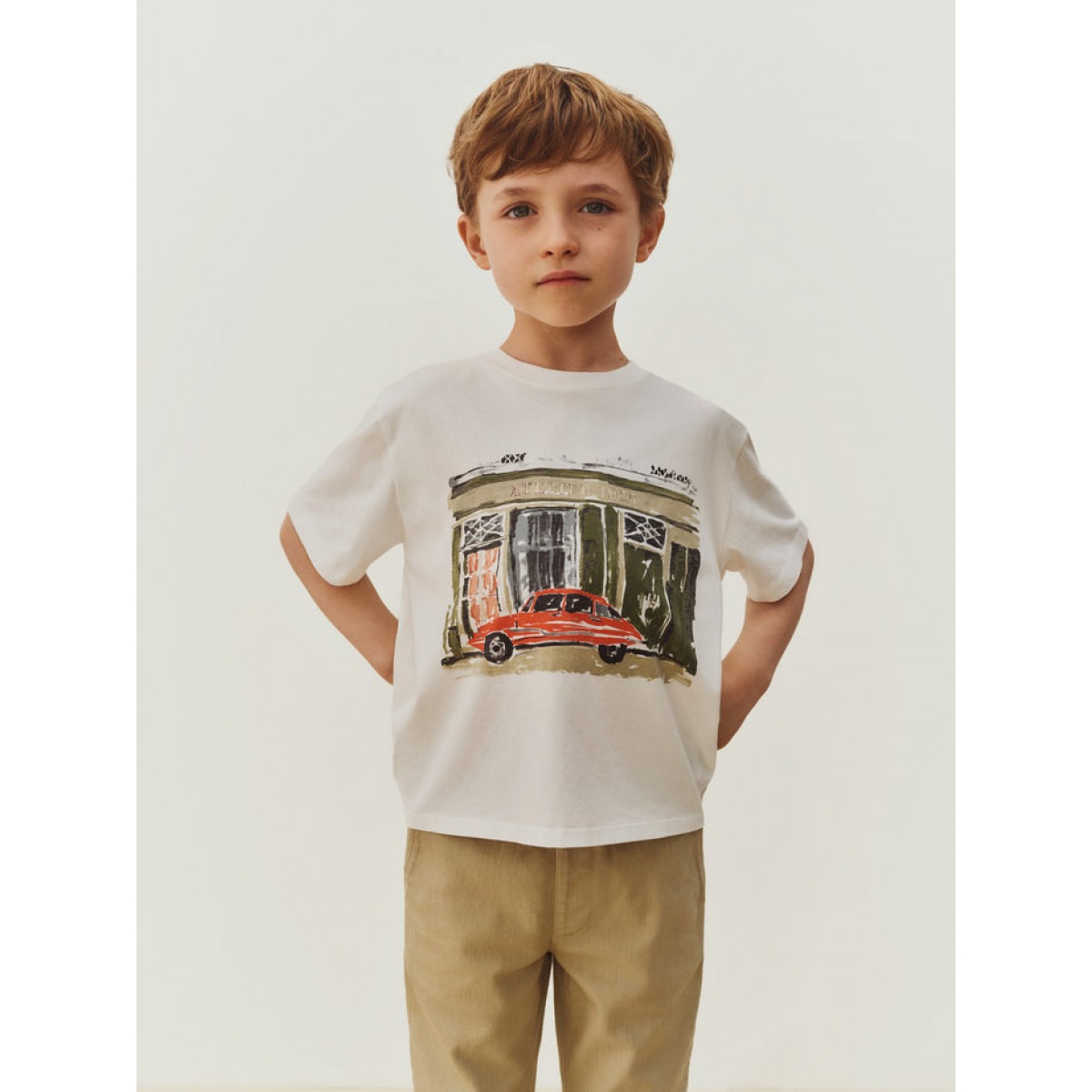 T-shirt with interesting print