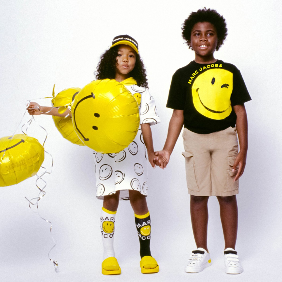 Unisex black & white cotton smiley faces cap